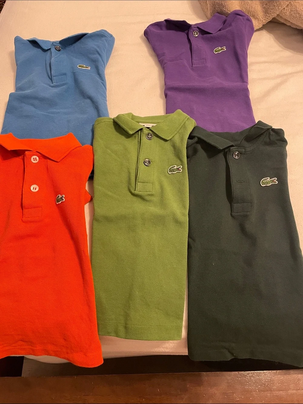 Lacoste solid signature
